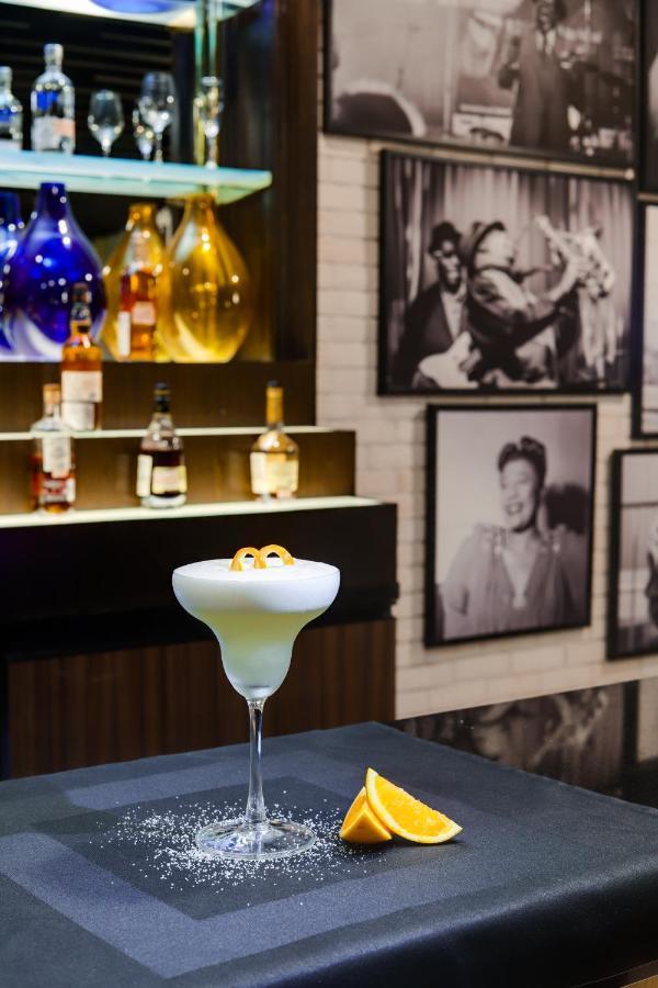 Hotel Lemon Tree Premier, Mumbai International Airport Exterior foto